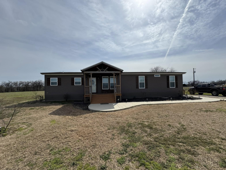 best-gutter-service-in-sulphur-springs-home-exterior-view